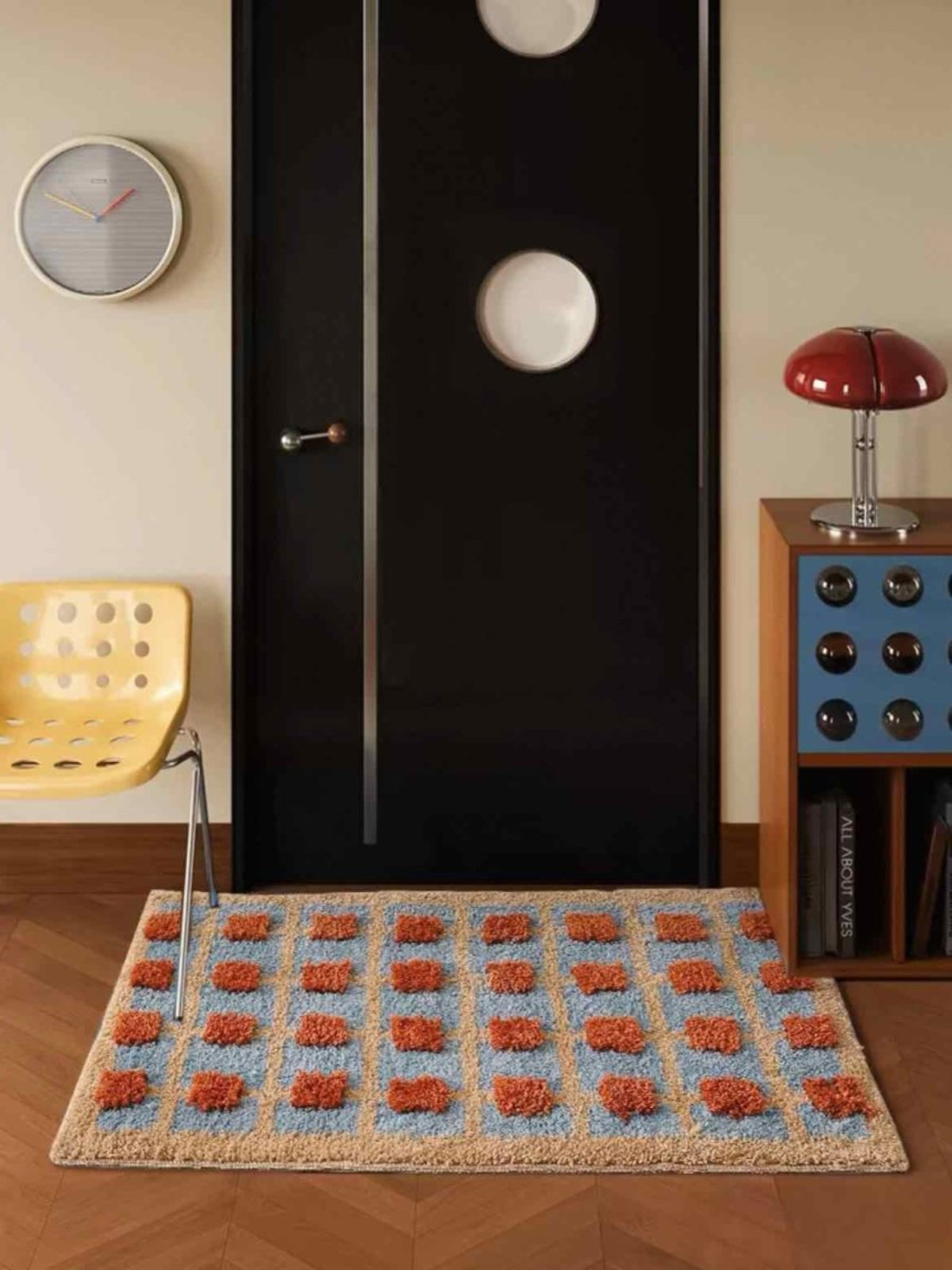 Ultra Soft Retro Whimsical Bath Rug, Machine-washable, Absorbent Mat